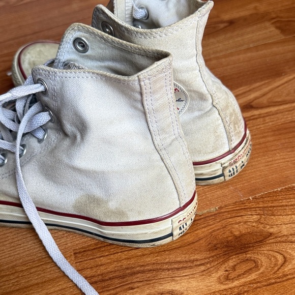 Classic White Converse High Top Sneakers - Size 6/8 - Well Worn Loved Aged Old - Picture 5 of 12